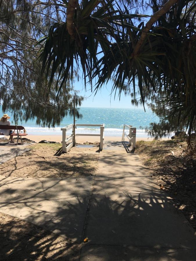 Beachfront At Silver Sands 赫维湾 外观 照片