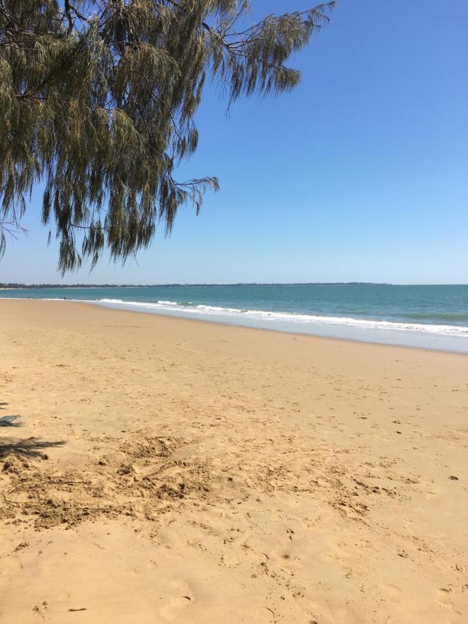 Beachfront At Silver Sands 赫维湾 外观 照片